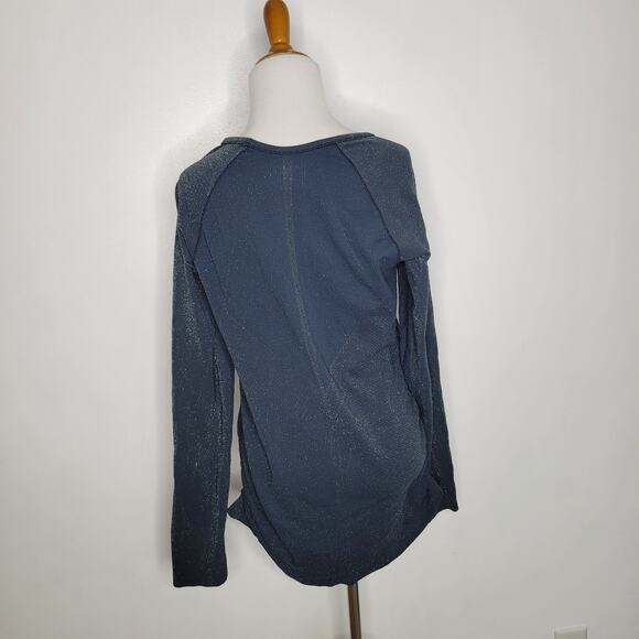 Athleta Speedlight Glow Long Sleeve Shirt Navy Sparkles Thumb Holes Women XL - Picture 4 of 12